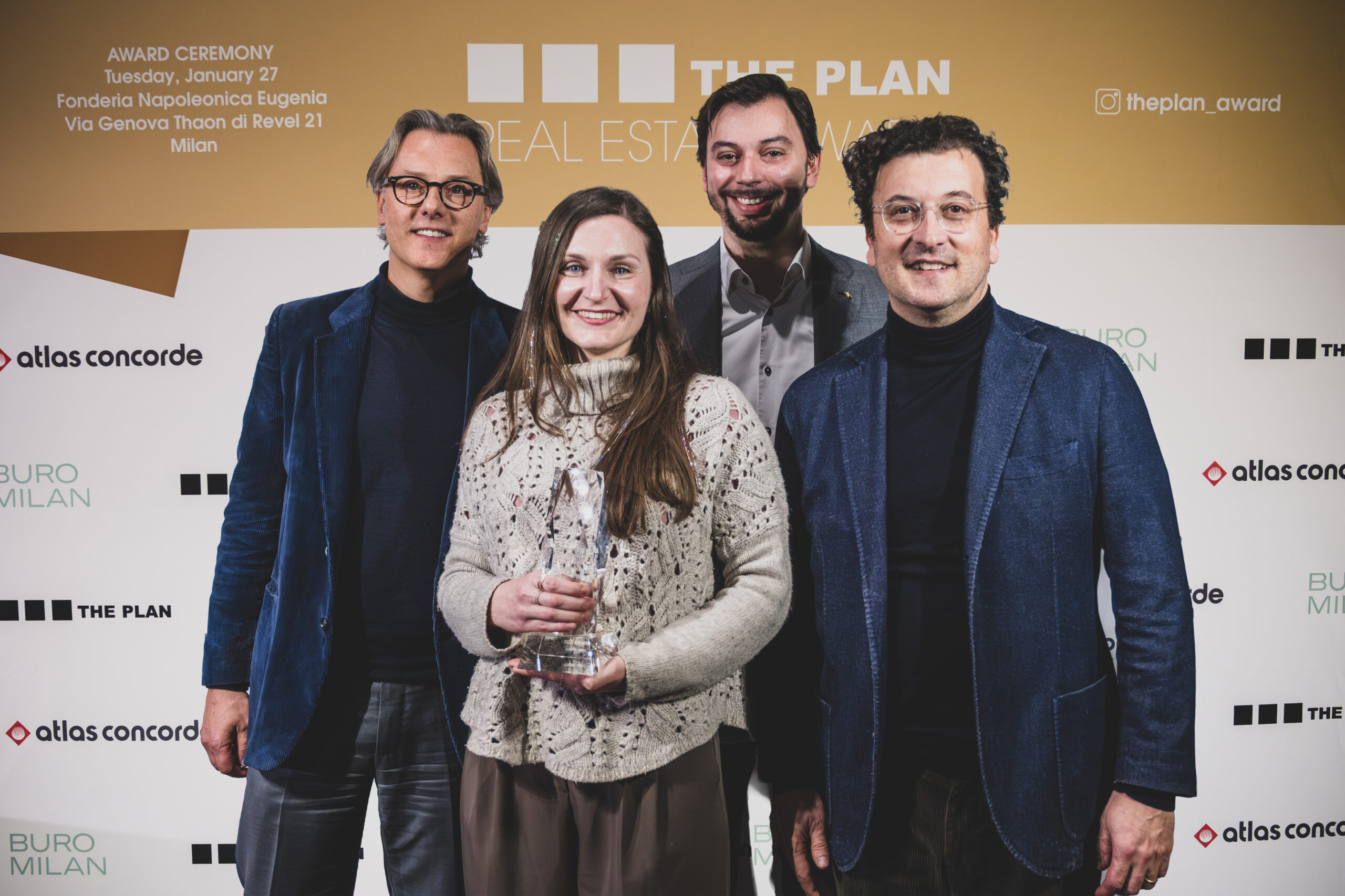 Il team di Kervis SGR e di DVArea alla cerimonia di premiazione del The Plan Real Estate Award 2025